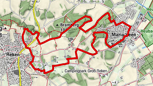 Berghotel Hohe Mark - Kirchplatz - Hotel-Restaurant Luetkebohmert - Kapelle im Benediktushof